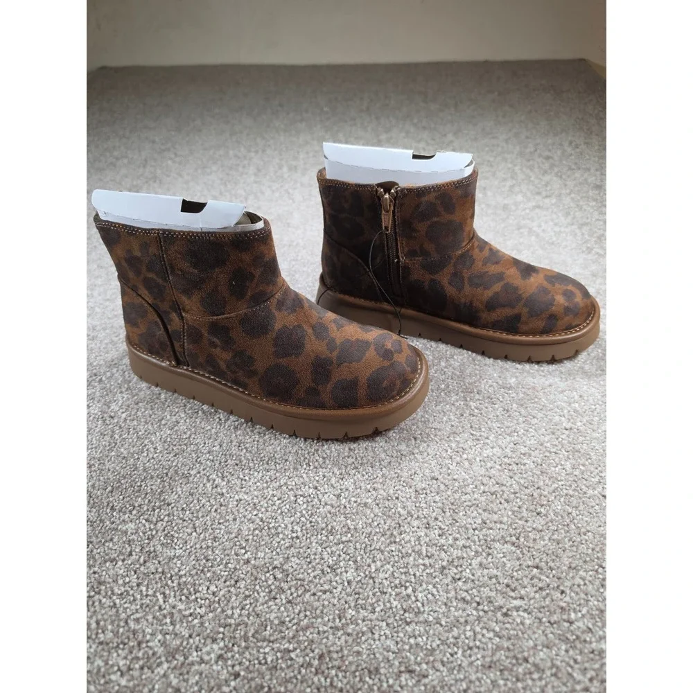 Universal Thread Womens Leopard Print Ankle Boots Side Zip Faux Fur Lined Size 6